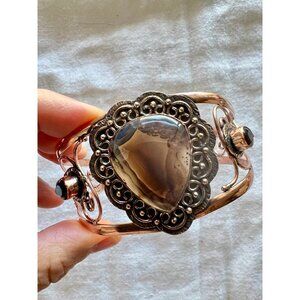 Elegant Brown and Gold Bracelet